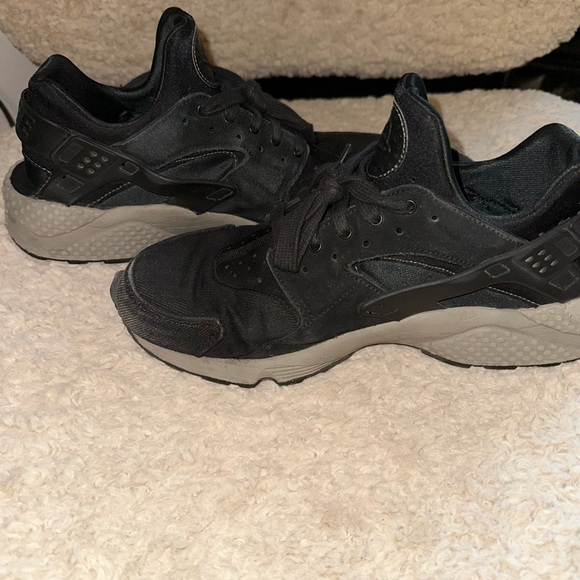 Nike Black Denim Huarache Shoes - Picture 4 of 5